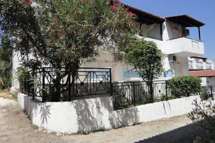 Hotel Entry