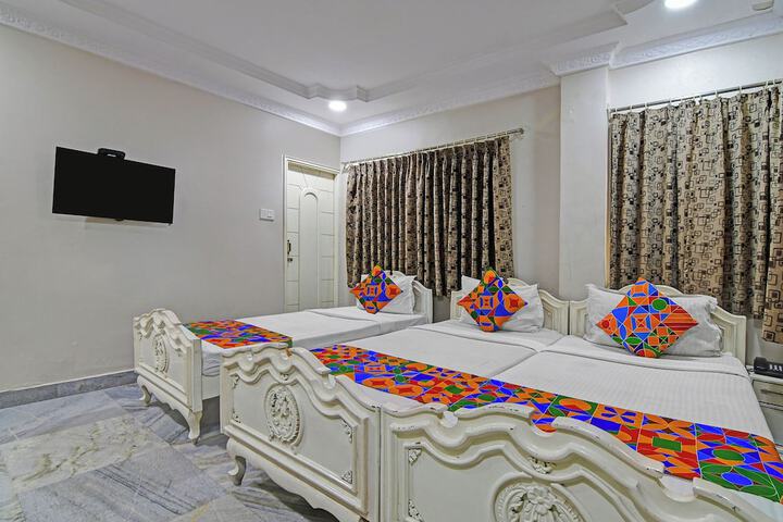 Room 10 of 31