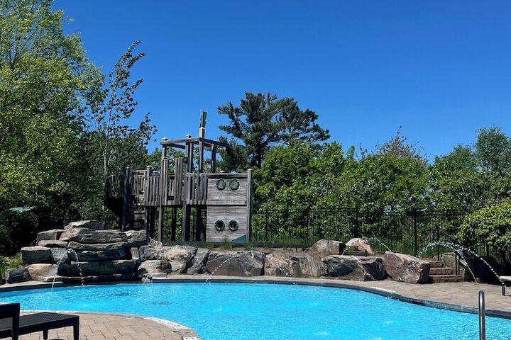Pool 89 of 141