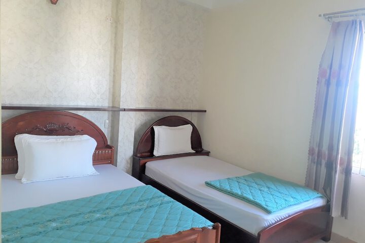 Room 29 of 37