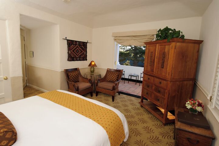 Room 11 of 31