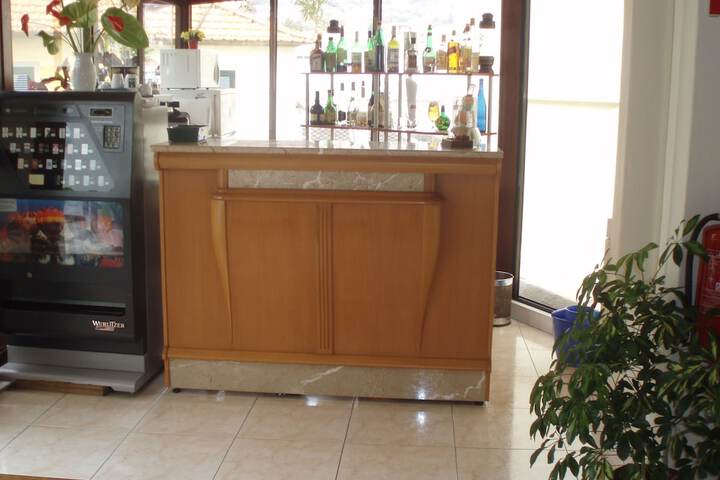 Lounge 19 of 30
