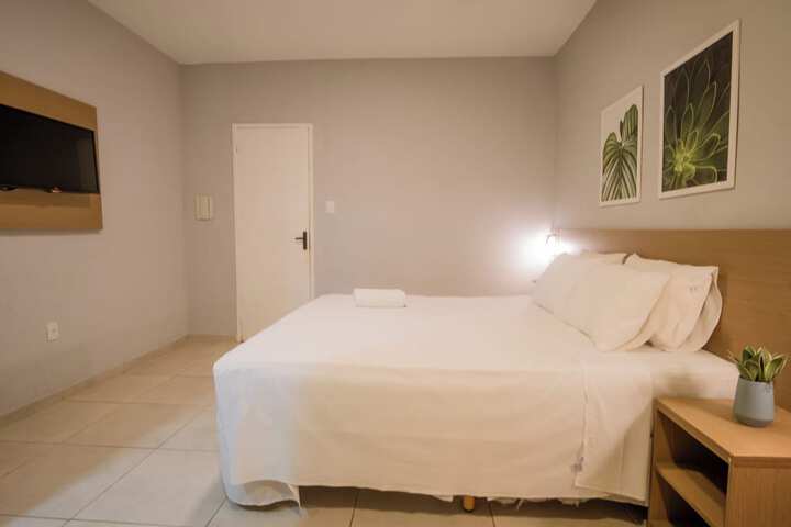 Room 8 of 22