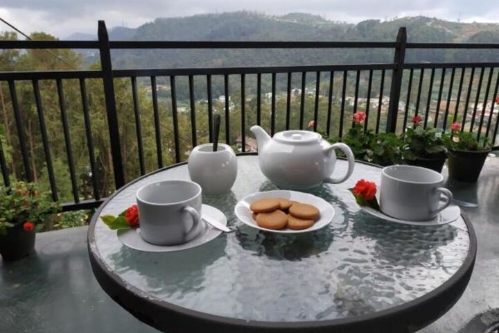 Breakfast/Coffee Service 27 of 34