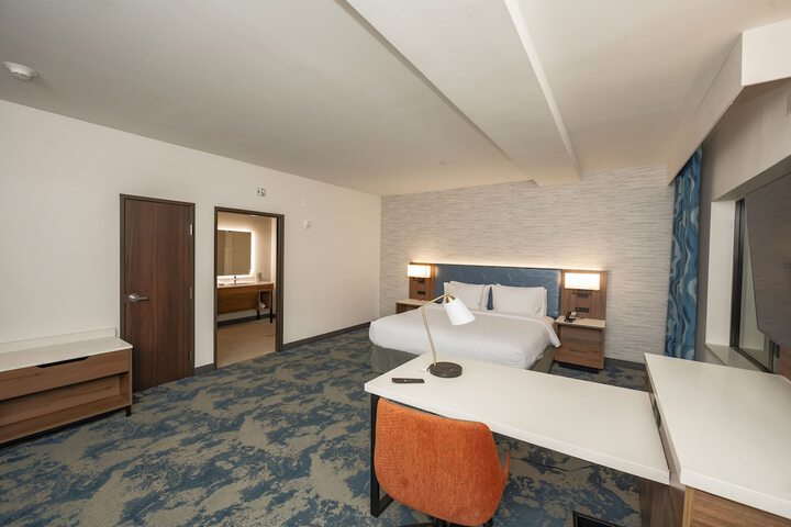 Room 9 of 48