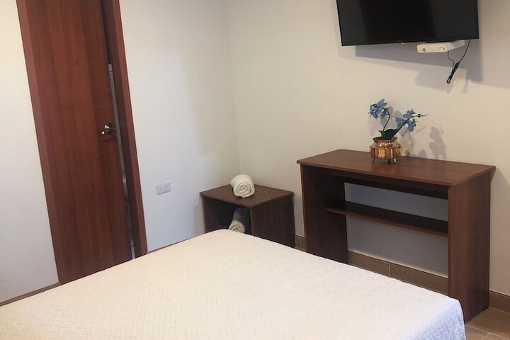 Room 12 of 27
