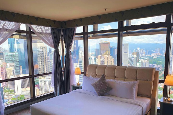 Room 15 of 82