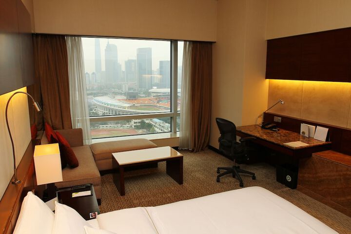 Room 52 of 152
