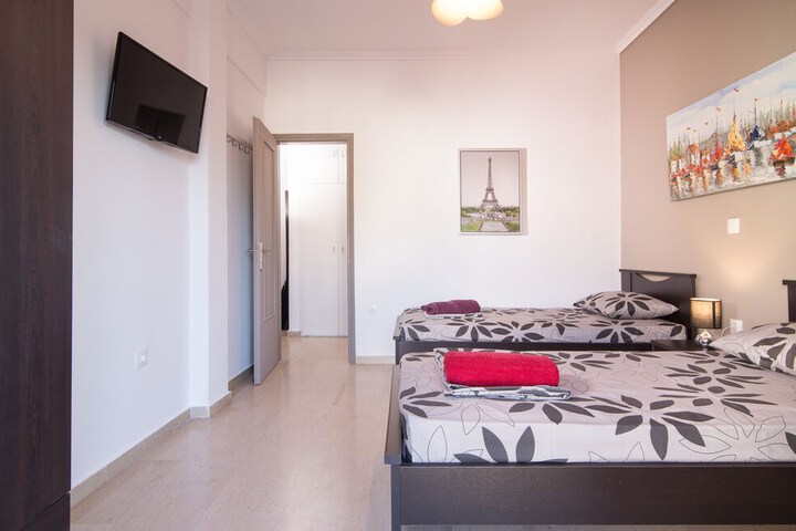 Room 8 of 52
