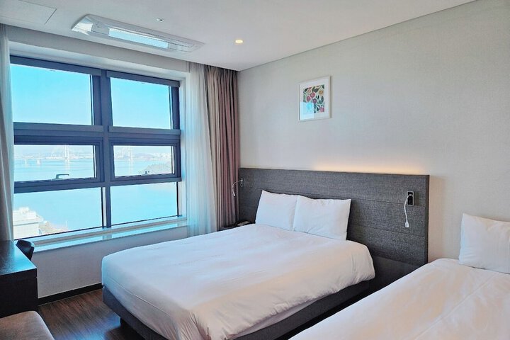 Room 38 of 93