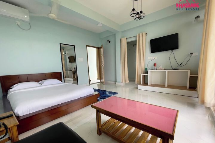 Room 8 of 25