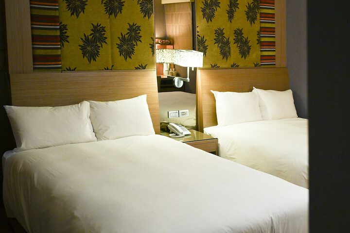 Room 56 of 120