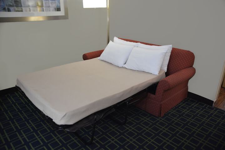 1 King Bed Suite (9 of 12)