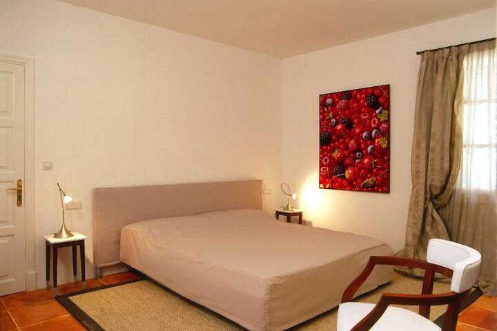 Room 14 of 52