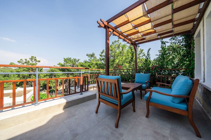 Terrace/Patio 13 of 45