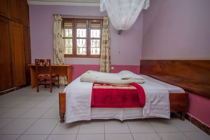 Room 15 of 31