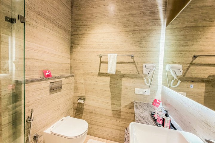 Room 35 of 59