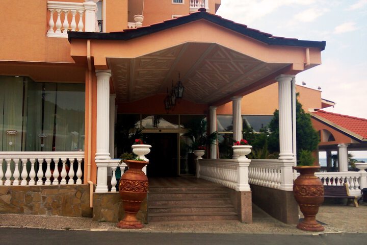 Hotel 81 of 91