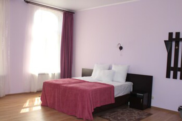 Room 15 of 25