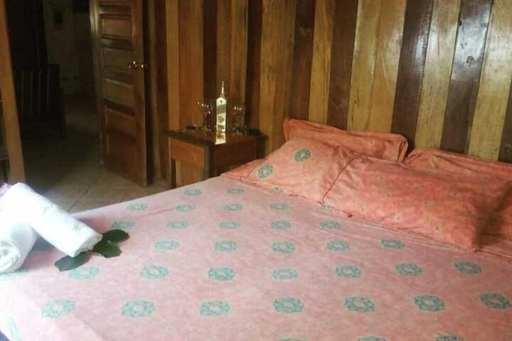 Room 6 of 8
