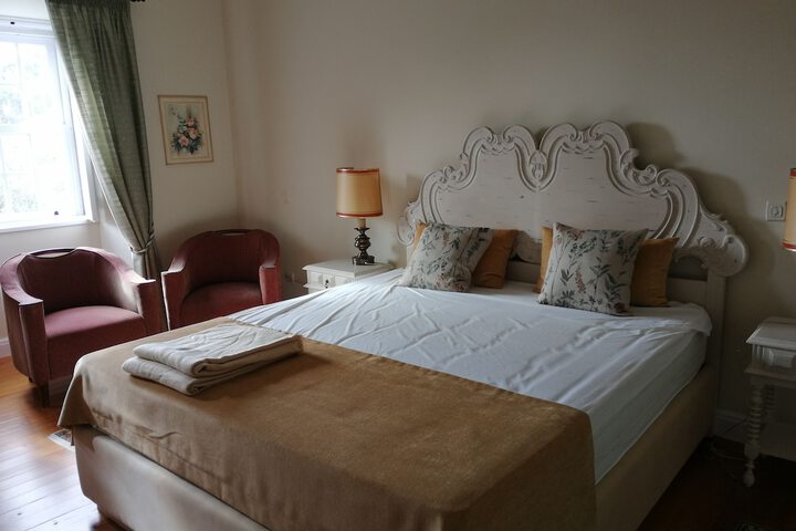 Room 8 of 19