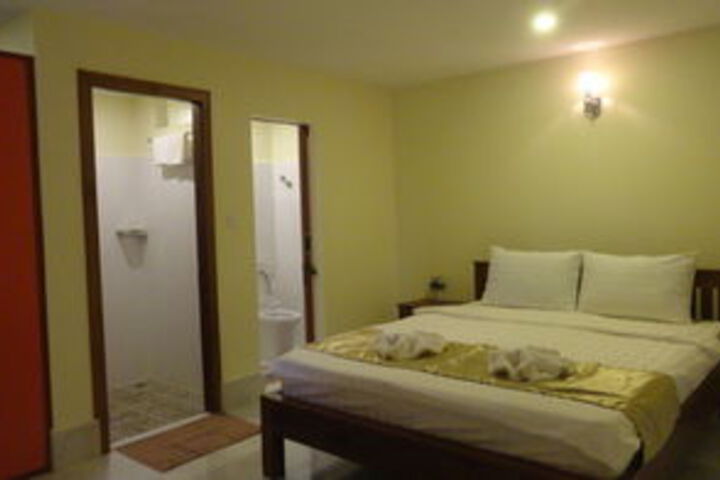 Room 8 of 21