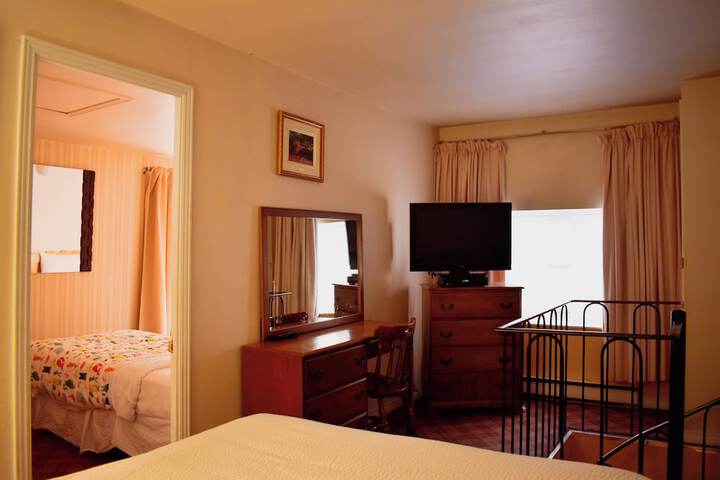 Room 64 of 125