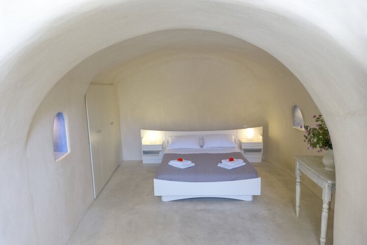 Room 9 of 29