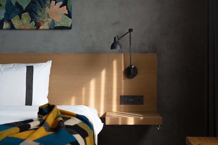 Room 42 of 89