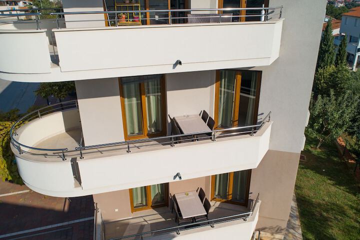 Terrace/Patio 19 of 32
