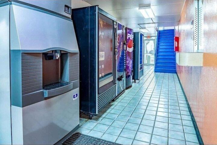 Vending machine
