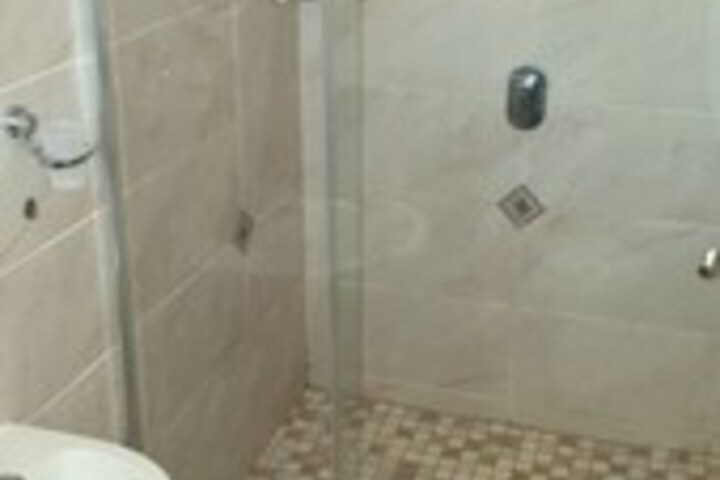Room 2 of 22