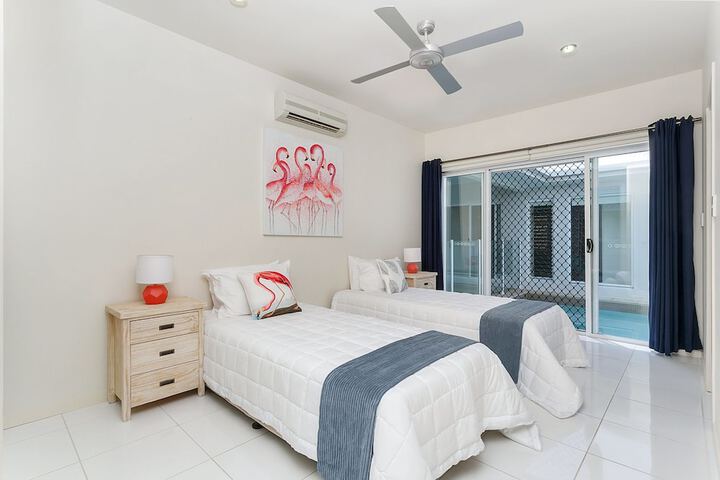 Room 3 of 12