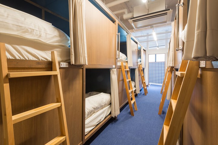 Room 10 of 67