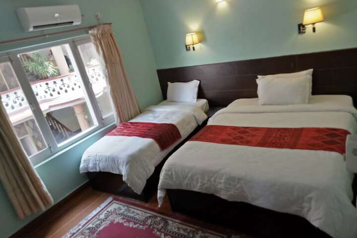 Room 18 of 65