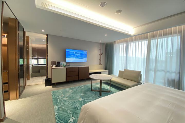 Room 21 of 83