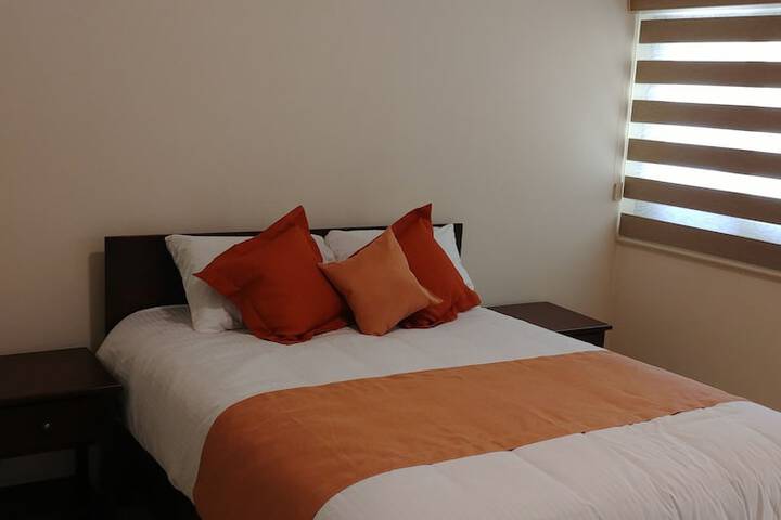 Room 6 of 32