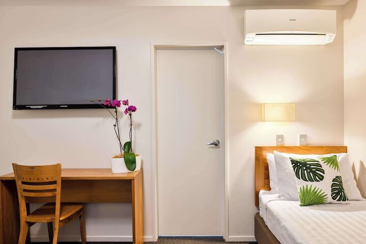 Room 56 of 150
