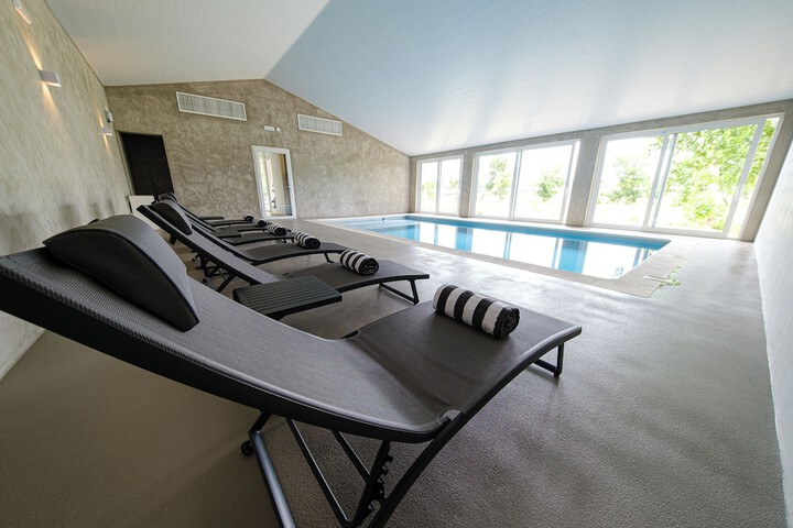 Pool 52 of 80