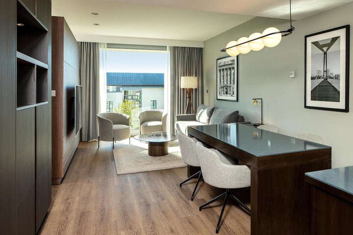 Room 7 of 75