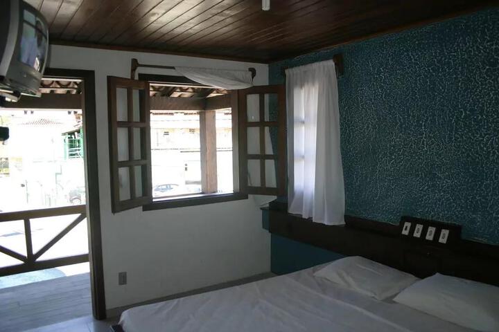 Room 11 of 20