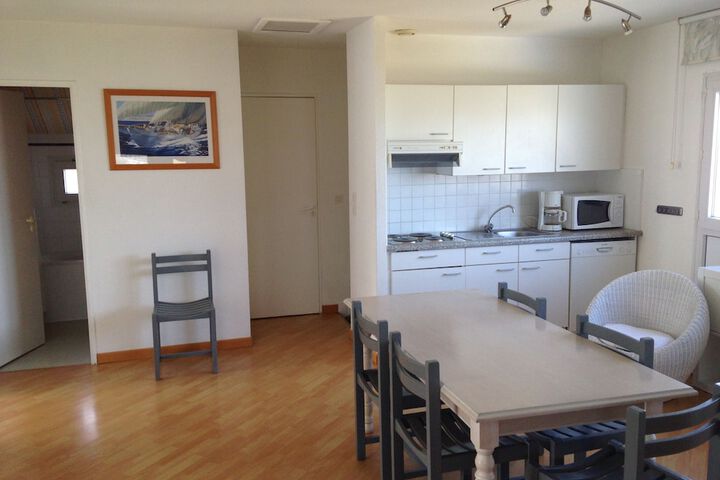 Room 4 of 62