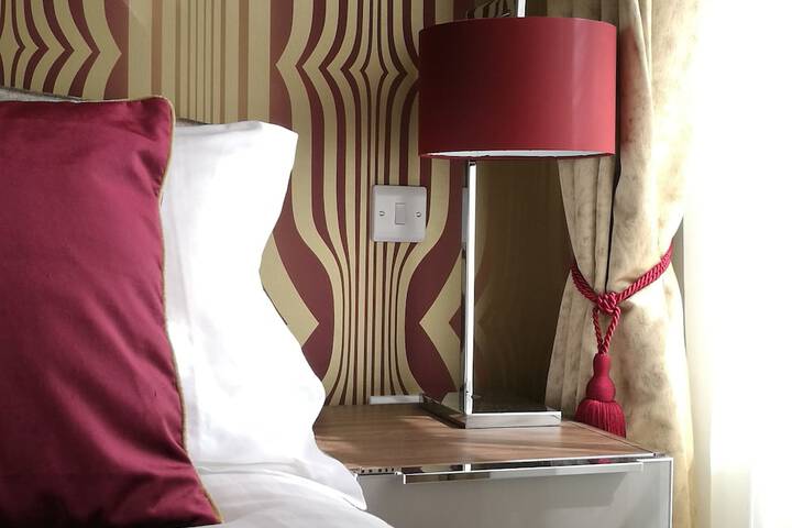 Room 46 of 118