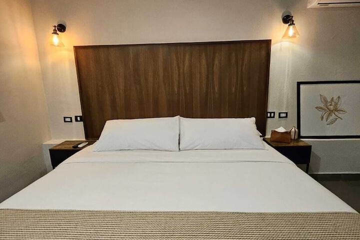 Room 17 of 75