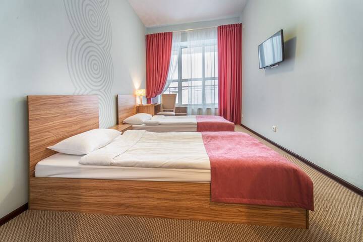 Room 5 of 68