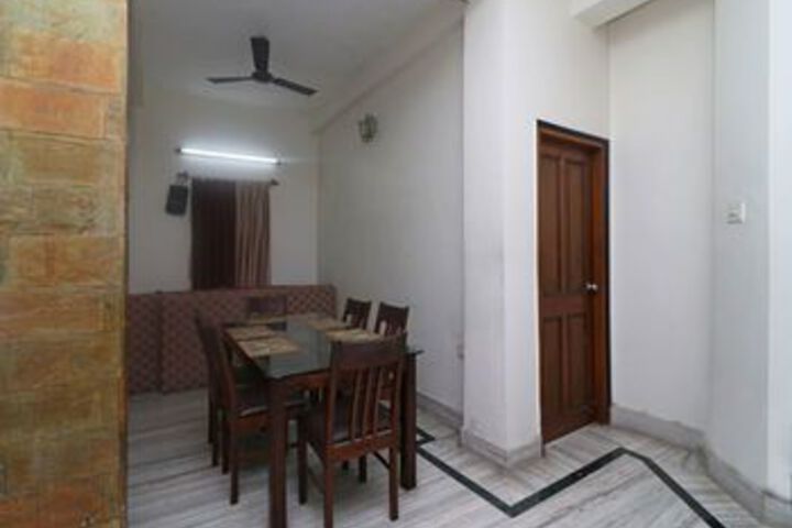 Room 18 of 24