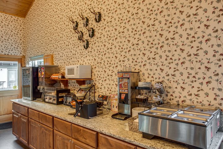 Breakfast/Coffee Service 53 of 72