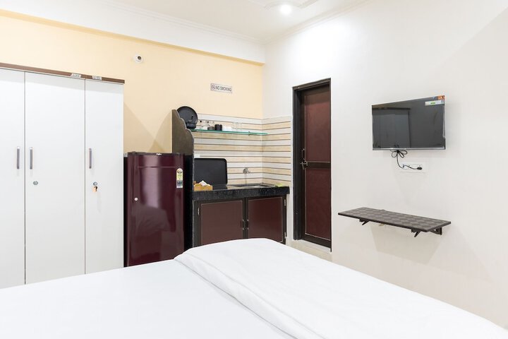 Room 3 of 13