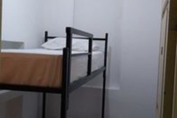 Room 106 of 189