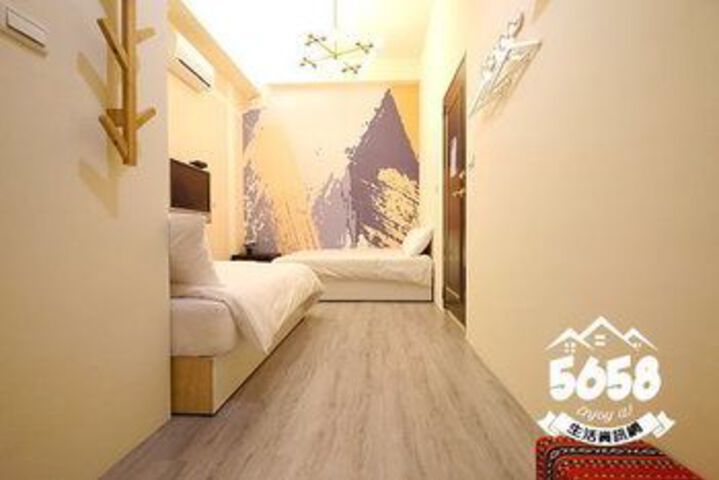 Room 68 of 118